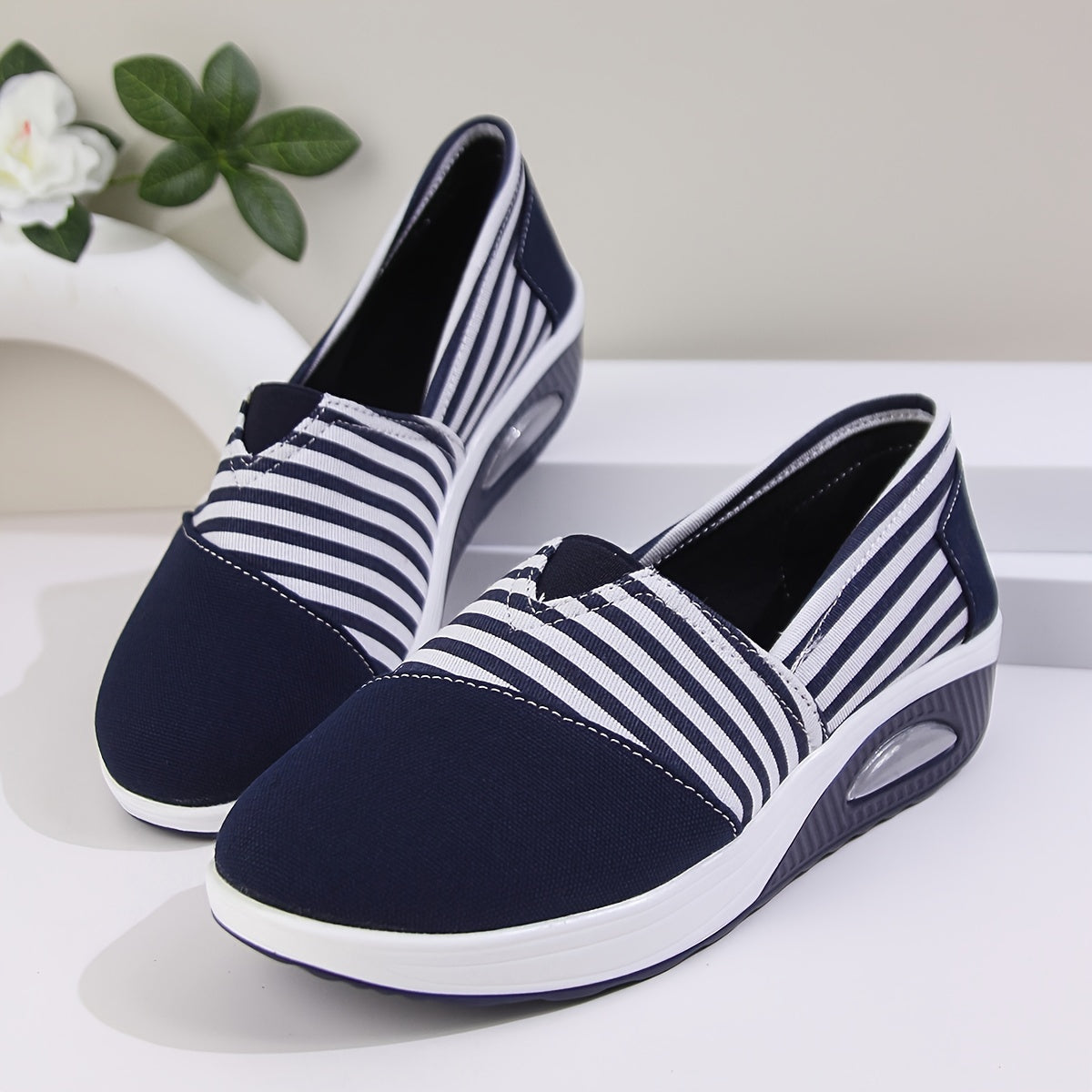 Lilli | Sneakers