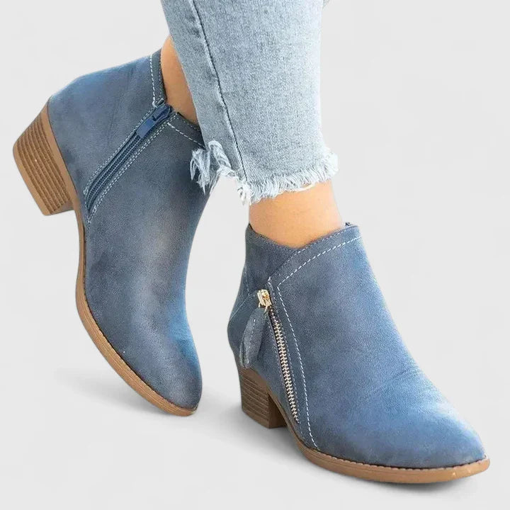Aury | Orthopedic Boots