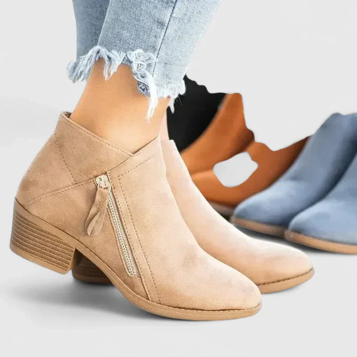 Aury | Orthopedic Boots
